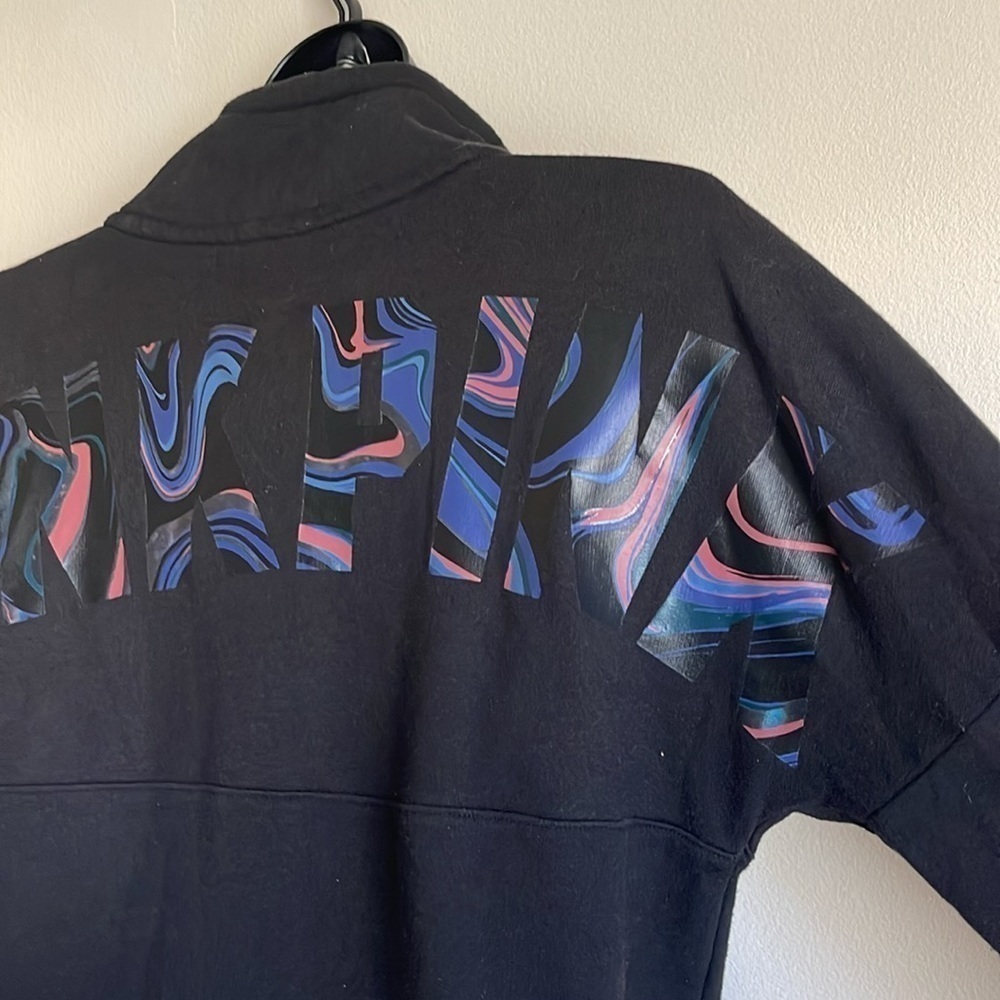 VS Pink Sweatshirt - Picture 6 of 6